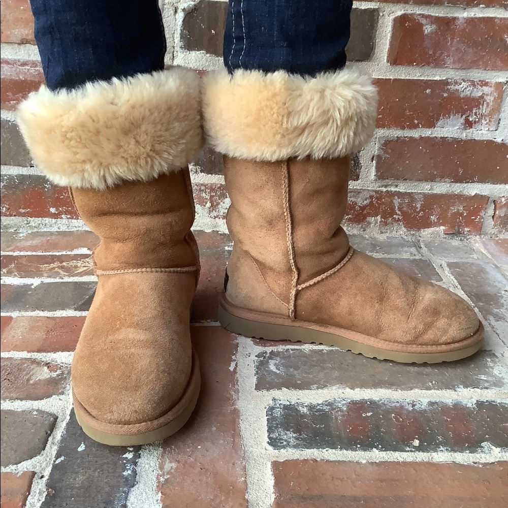 UGG Australia classic tall women’s size 6